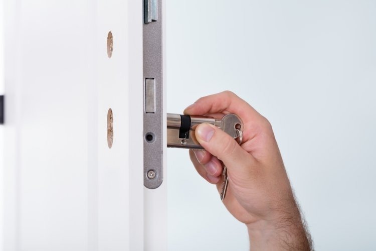 Using a Locksmith to Secure Your Home in Philadelphia